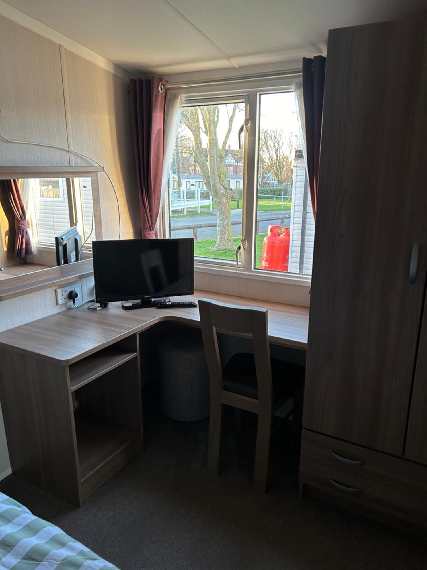 3 Bedroomed Caravan With Amazing Sea Views! Scarborough Zewnętrze zdjęcie