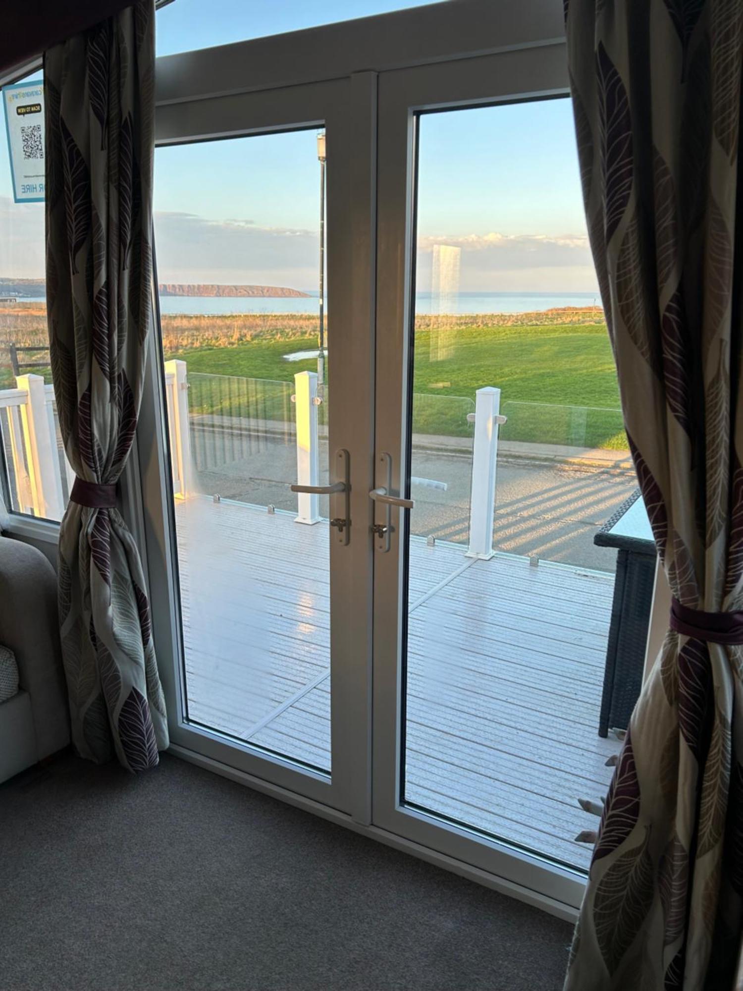 3 Bedroomed Caravan With Amazing Sea Views! Scarborough Zewnętrze zdjęcie